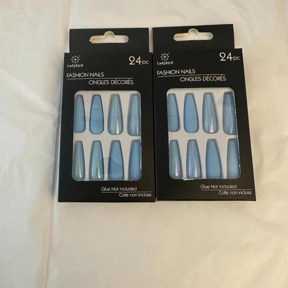 LIVE SHOW GLUE ON NAILS